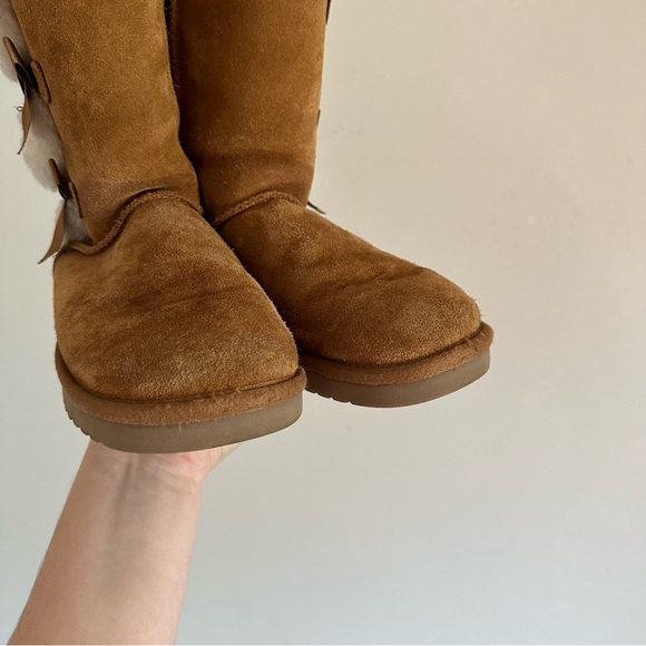 Kookaburra Ugg Chestnut Victoria Tall Bow Boots - Picture 4 of 9